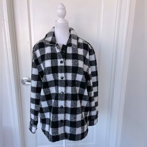 Karl Lagerfeld Plaid Teddy Coat Black White Women’s Size Medium
